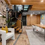Modern & Stylish 3Br In Redfern