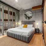 Modern & Stylish 3Br In Redfern