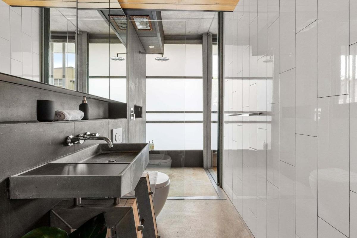 Modern & Stylish 3br In Redfern Apartment Sydney